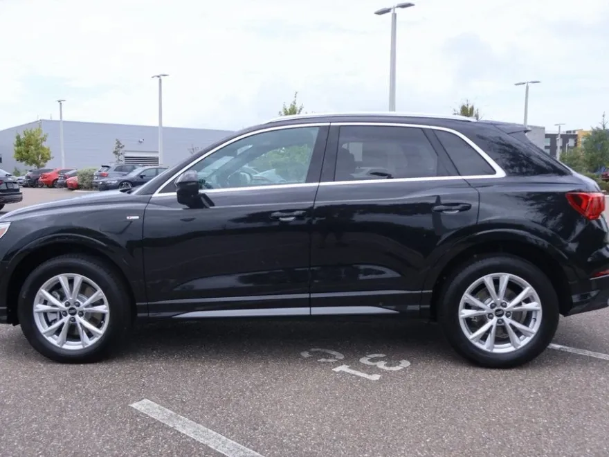 2025 Audi Q3 Premium S line photo 1