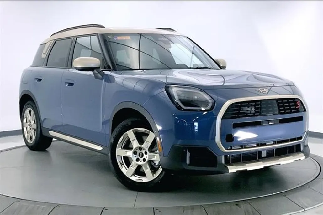2025 Mini Countryman S ALL4 photo 1