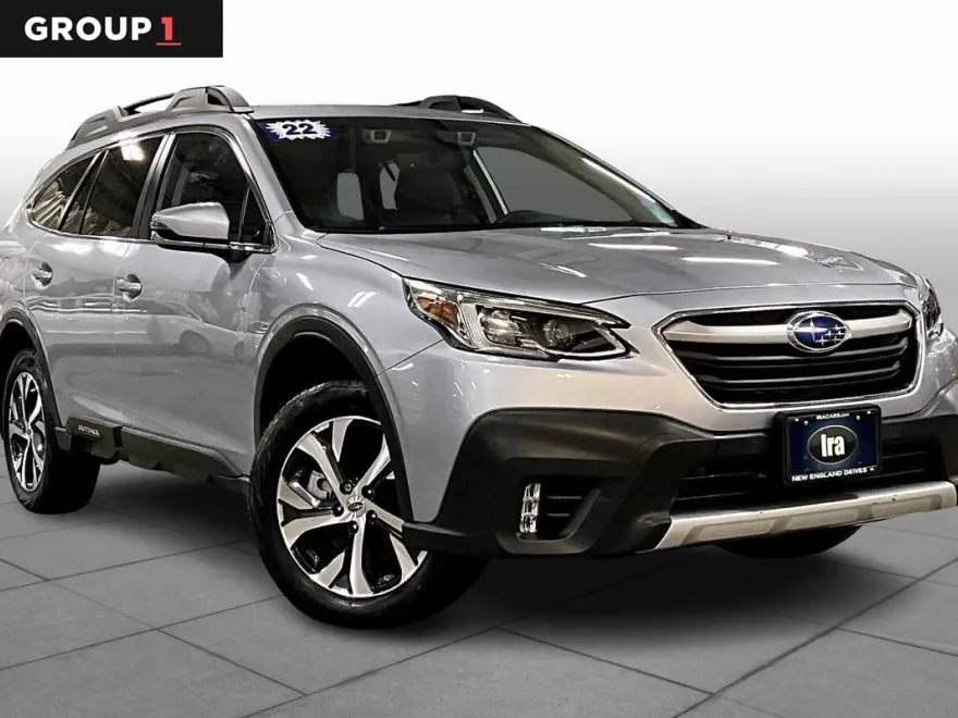 2022 Subaru Outback Limited photo 1