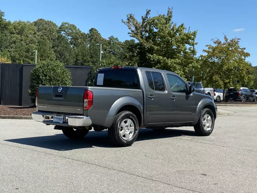 2006 Nissan Frontier SE photo 1