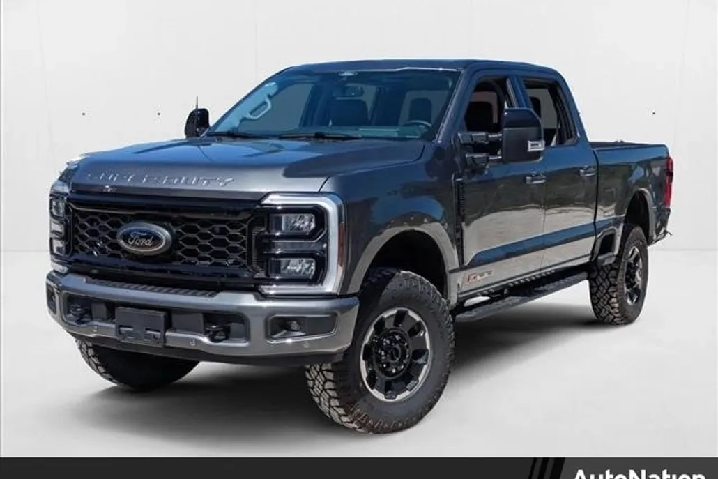 2025 Ford F-250 Lariat photo 1