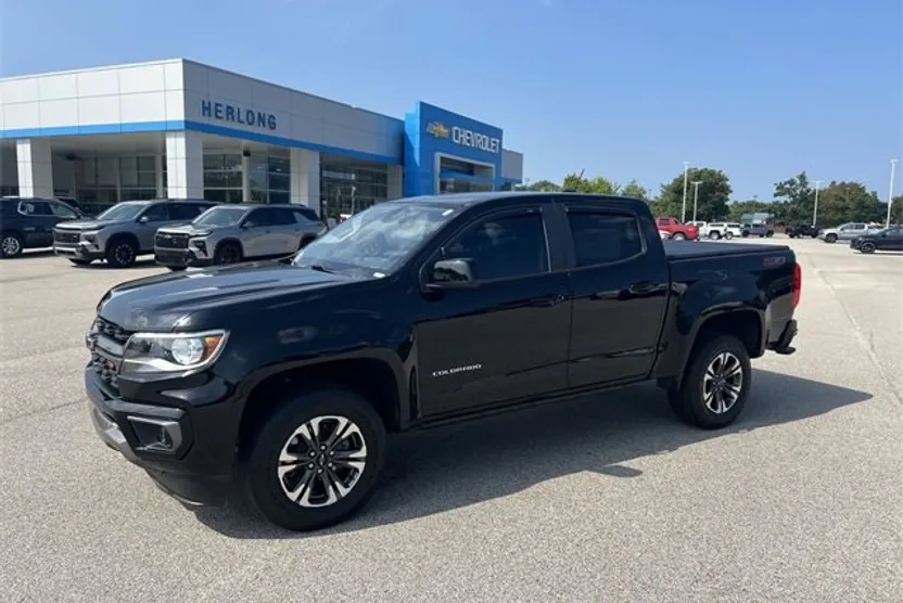 2022 Chevrolet Colorado Z71 photo 1