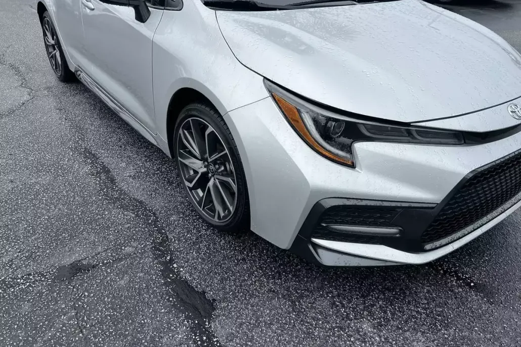 2022 Toyota Corolla SE photo 1