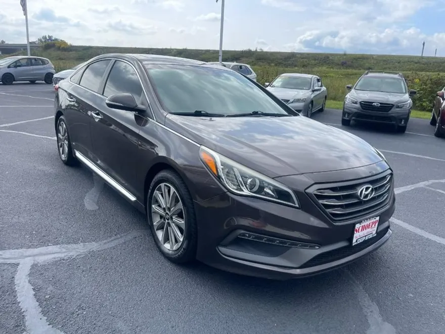 2017 Hyundai Sonata Limited photo 1
