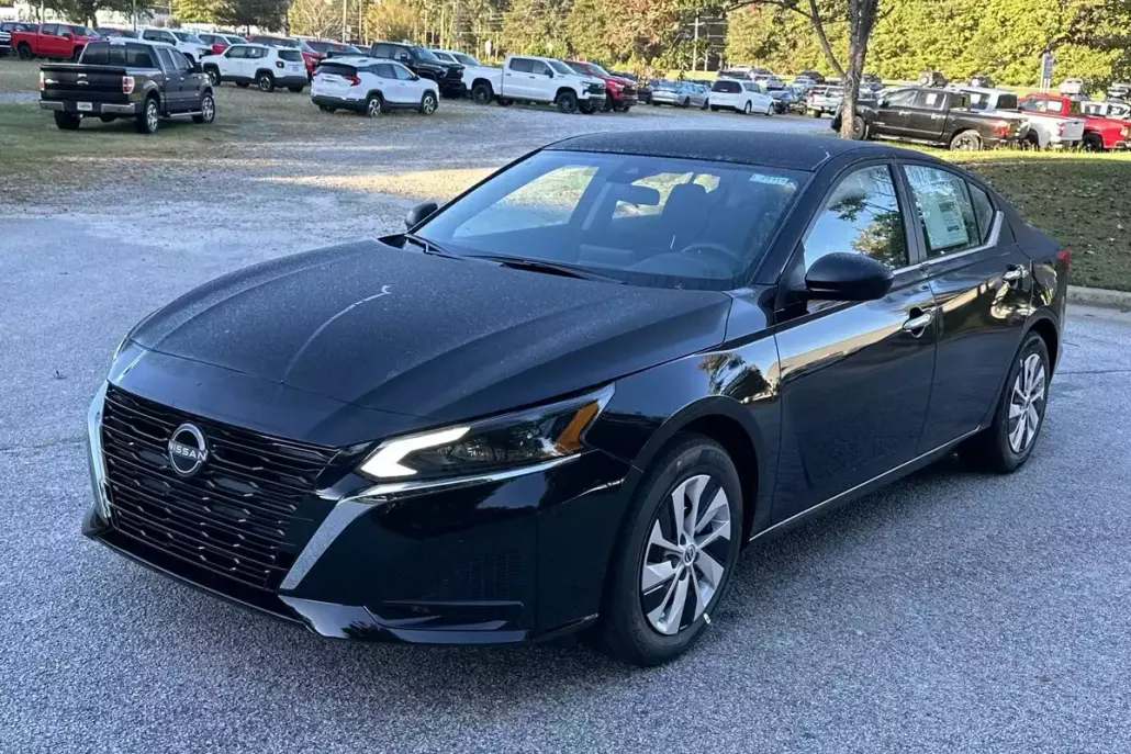 2025 Nissan Altima 2.5 S photo 1