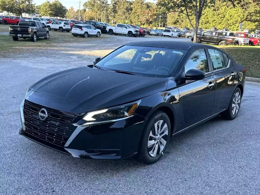 2025 Nissan Altima 2.5 S photo 1