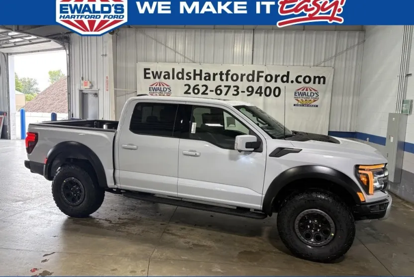 2025 Ford F-150 Raptor photo 1