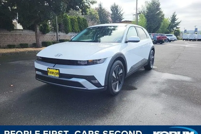 2025 Hyundai Ioniq 5 SE photo 1