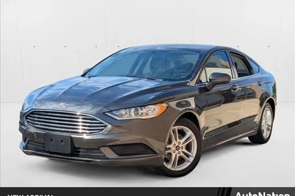 2018 Ford Fusion Hybrid S photo 1