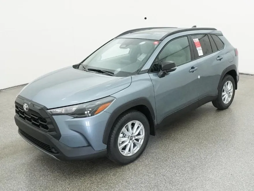 2026 Toyota Corolla Cross LE photo 1