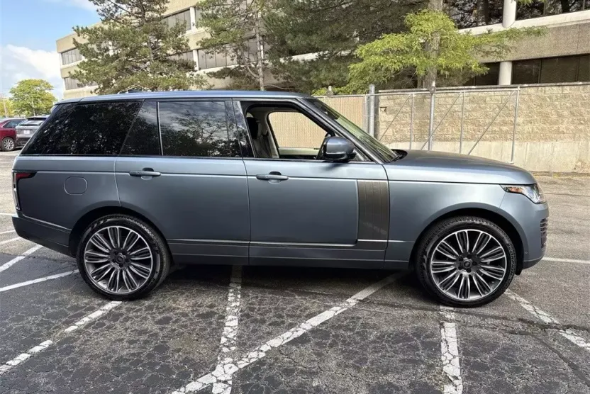 2020 Land Rover Range Rover Autobiography photo 1