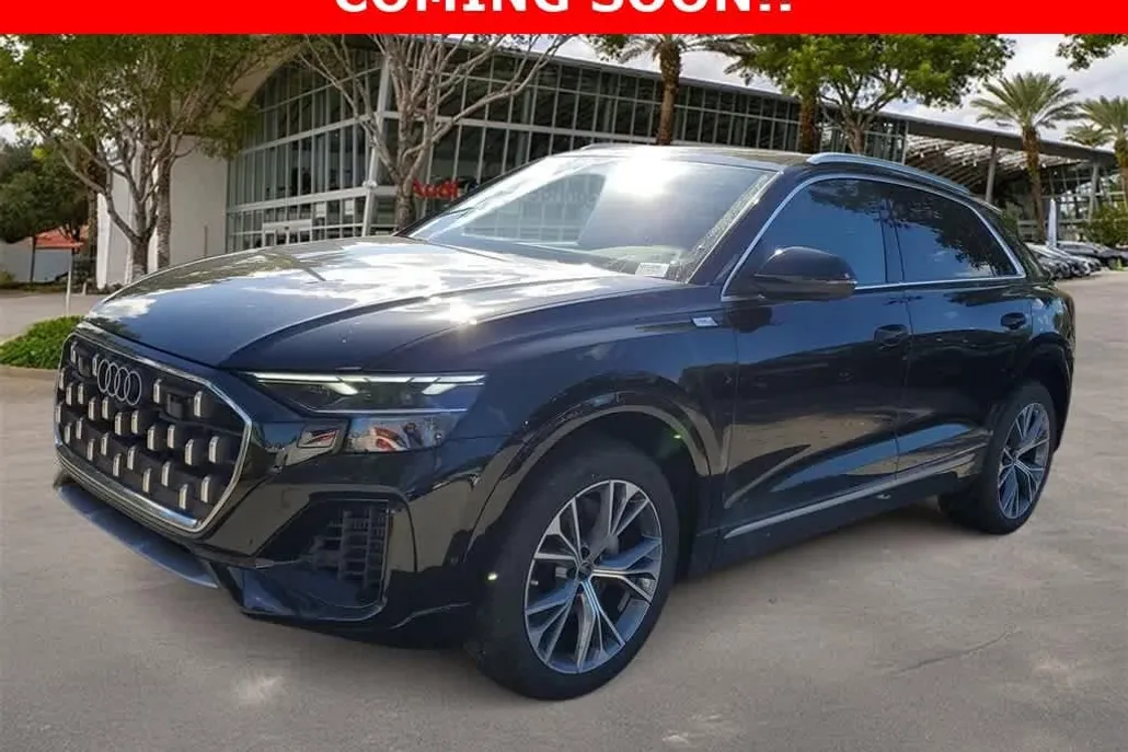 2025 Audi Q8 55 Premium photo 1