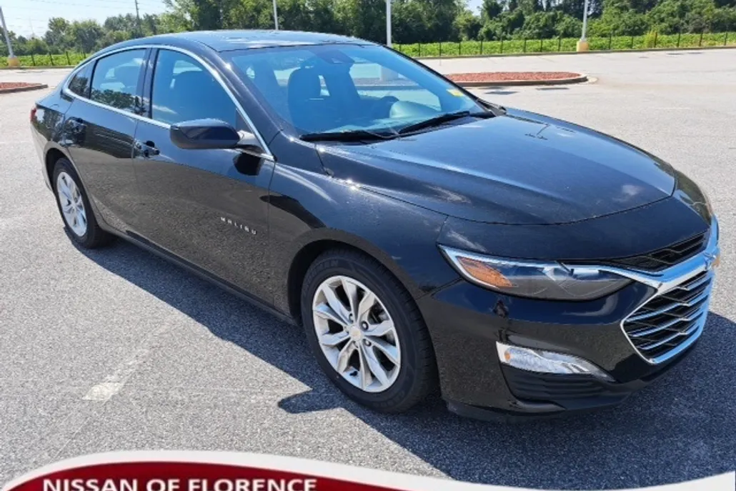 2024 Chevrolet Malibu 1LT photo 1