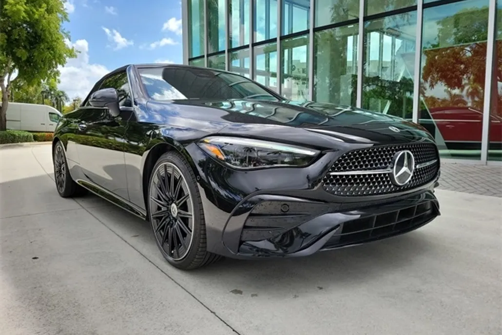2024 Mercedes Benz CLE 450 4MATIC photo 1