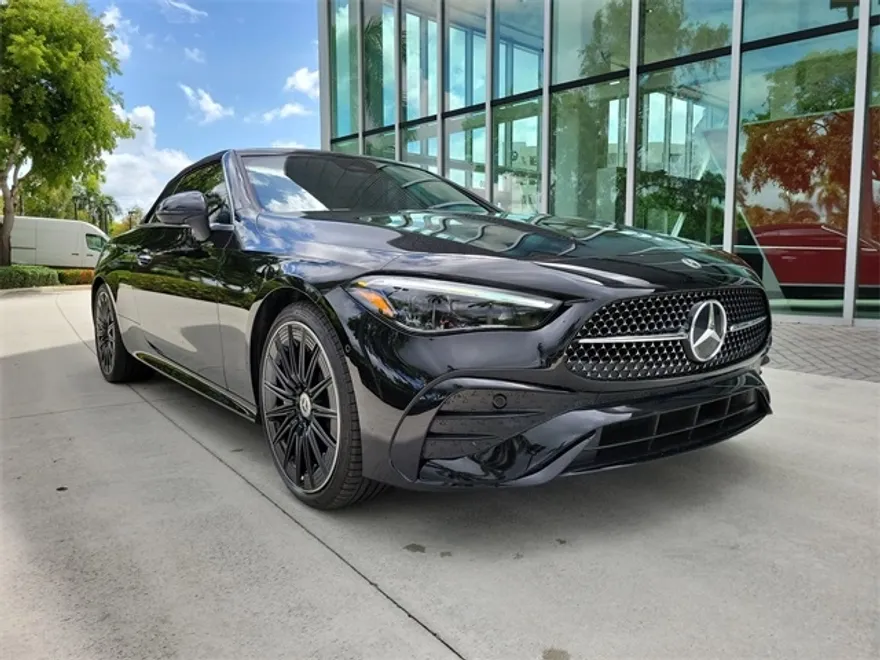 2024 Mercedes Benz CLE 450 4MATIC photo 1