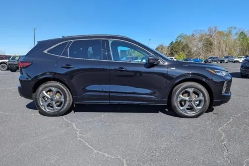 2024 Ford Escape ST-Line photo 3