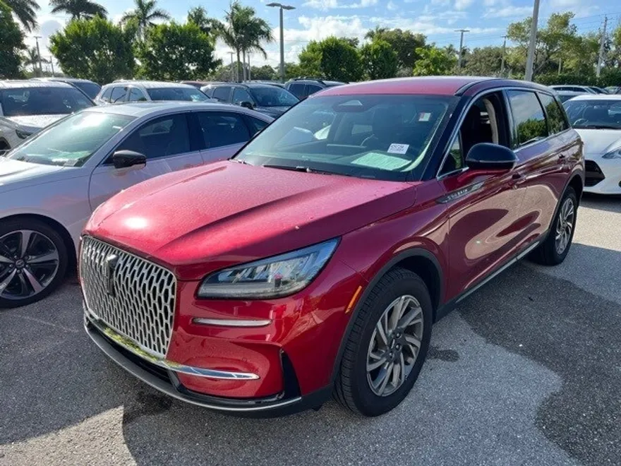 2024 Lincoln Corsair Premiere photo 1