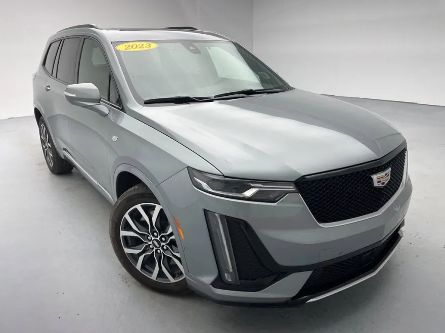 2023 Cadillac XT6 Sport photo 1