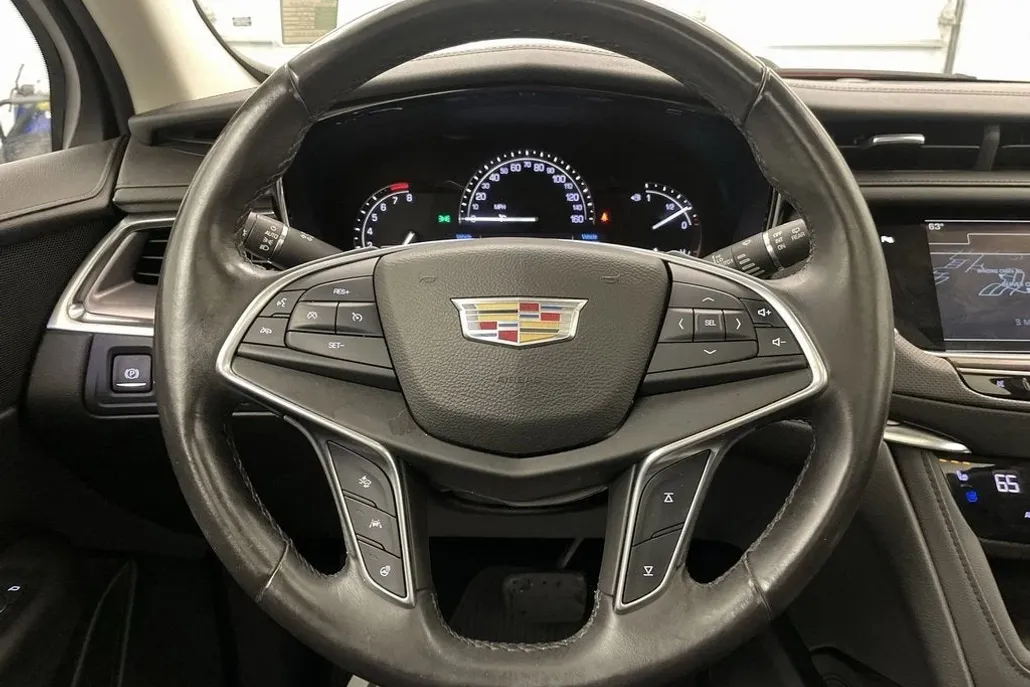 2017 Cadillac XT5 Premium Luxury photo 1