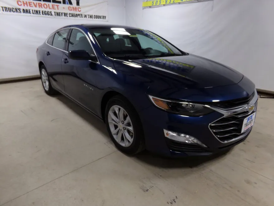 2022 Chevrolet Malibu 1LT photo 1