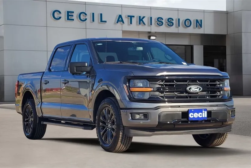 2025 Ford F-150 XLT photo 1