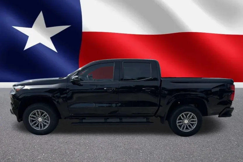 2026 Chevrolet Colorado LT photo 1