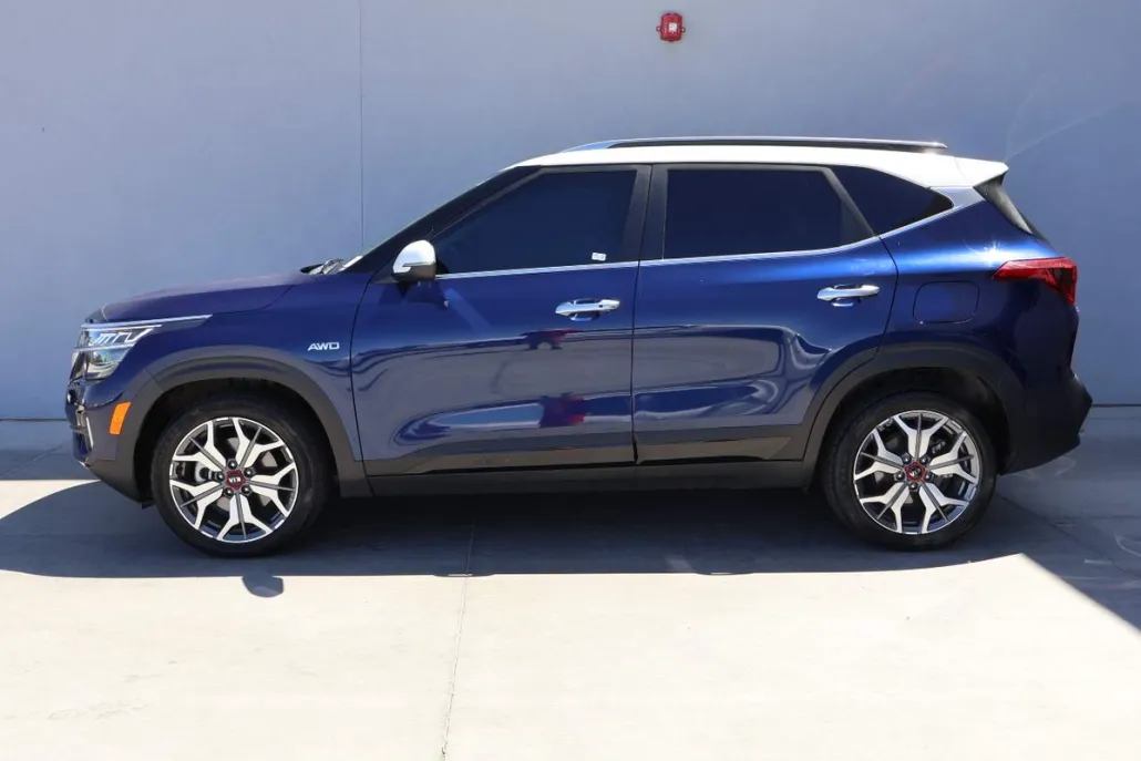 2021 Kia Seltos SX photo 1
