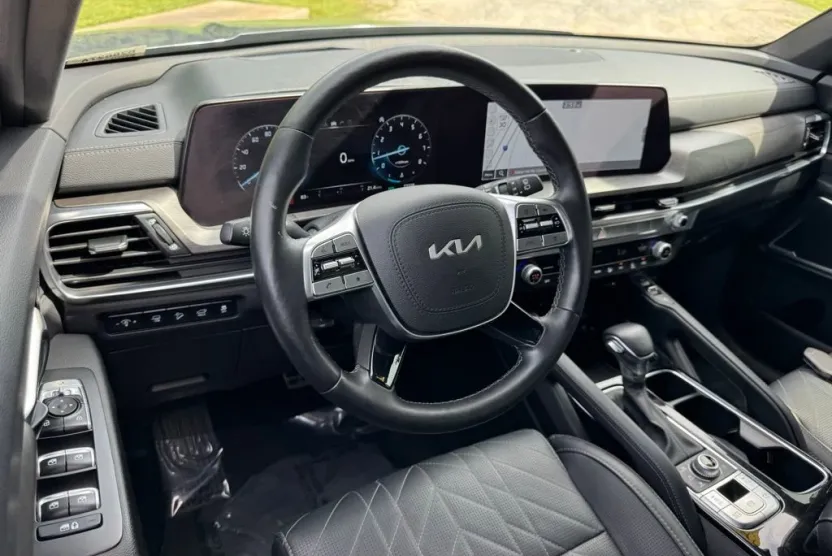 2023 Kia Telluride SX Prestige X-Line photo 1