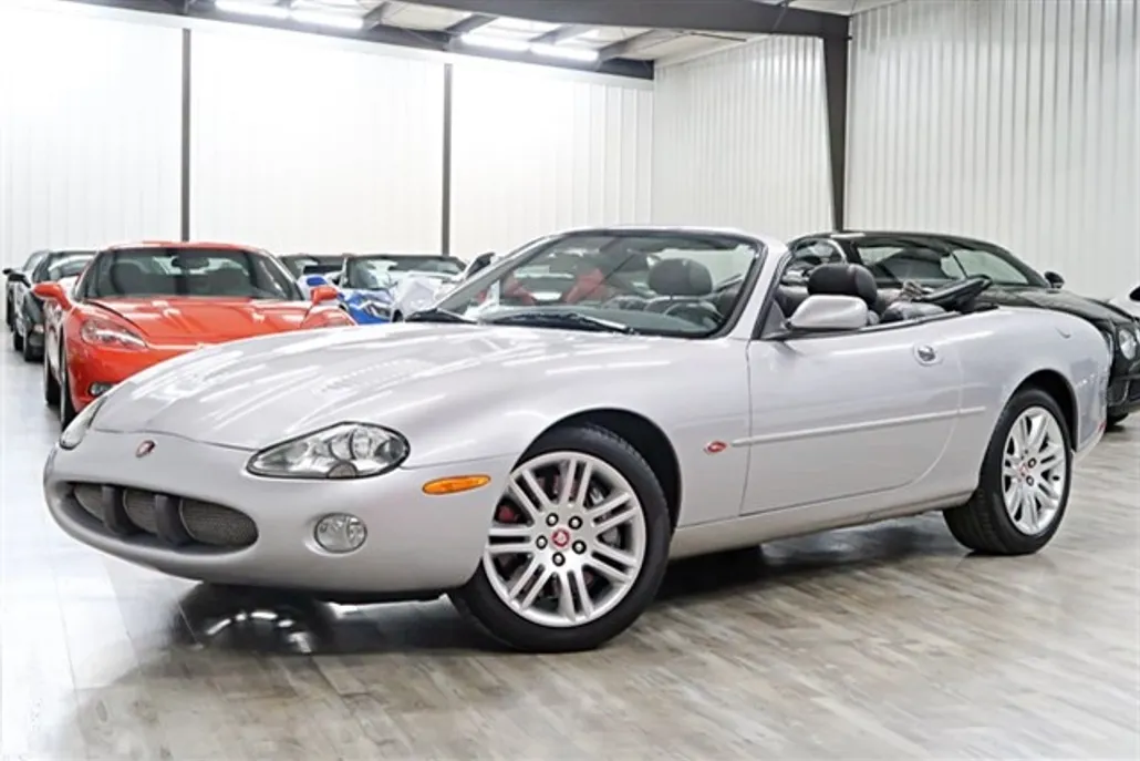 2002 Jaguar XK photo 1
