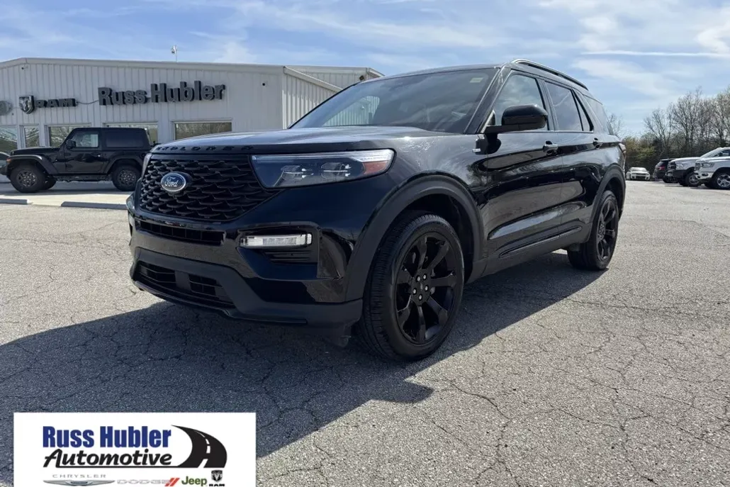 2023 Ford Explorer ST-Line photo 1