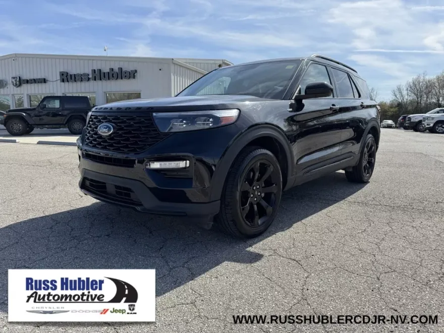 2023 Ford Explorer ST-Line photo 1