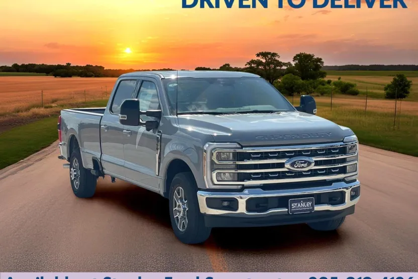 2026 Ford F-350 Lariat photo 1