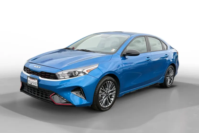 2023 Kia Forte GT-Line photo 1