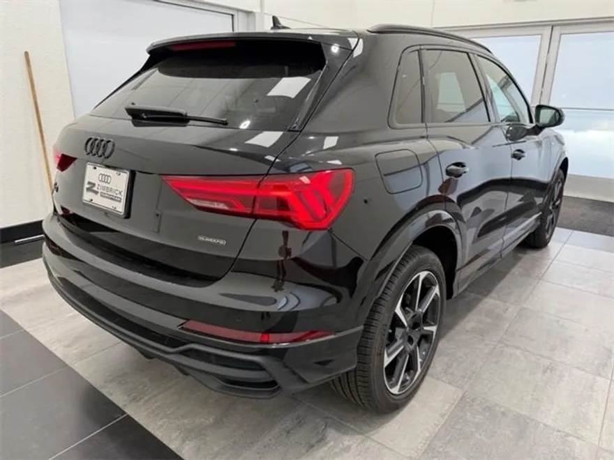 2025 Audi Q3 Premium Plus S line photo 1