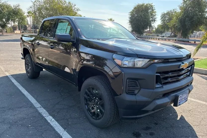 2026 Chevrolet Colorado Work Truck photo 1