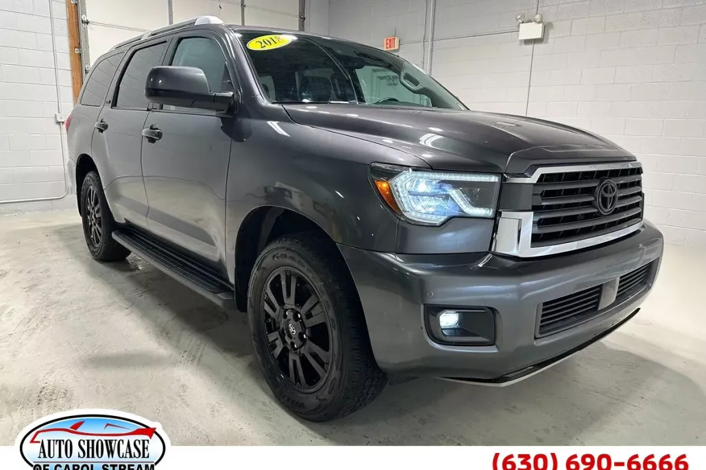 2018 Toyota Sequoia SR5 photo 1