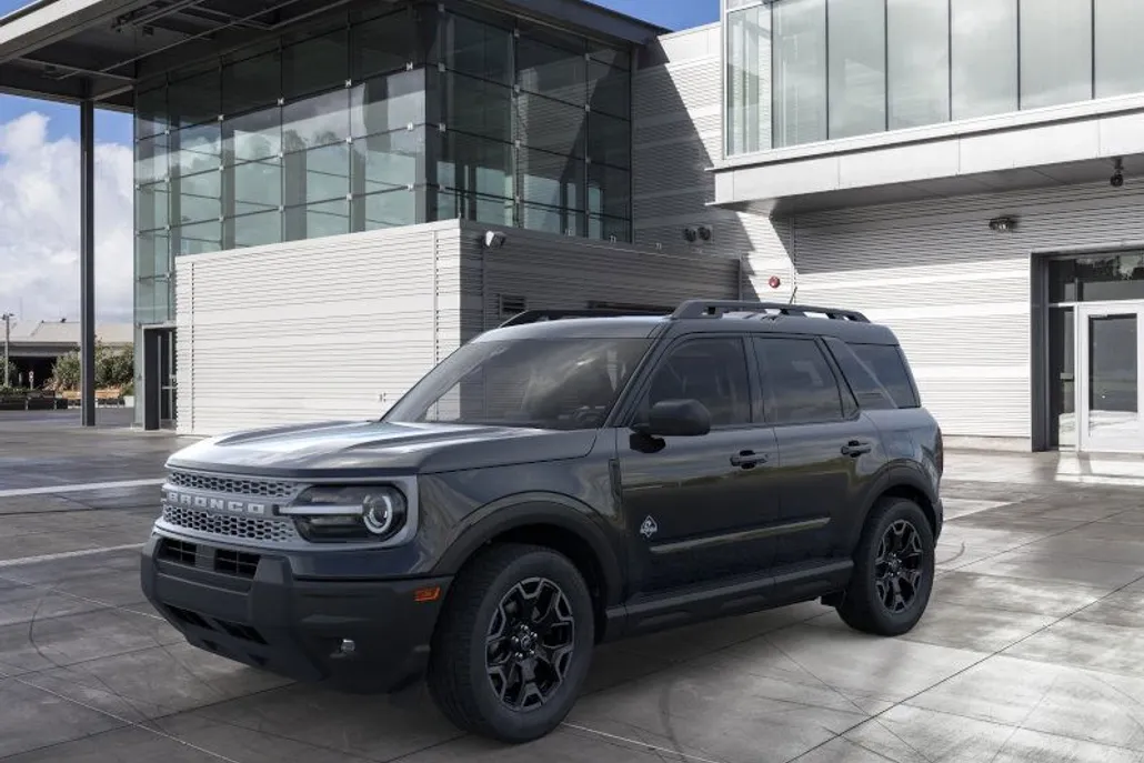 2025 Ford Bronco Sport Outer Banks photo 1