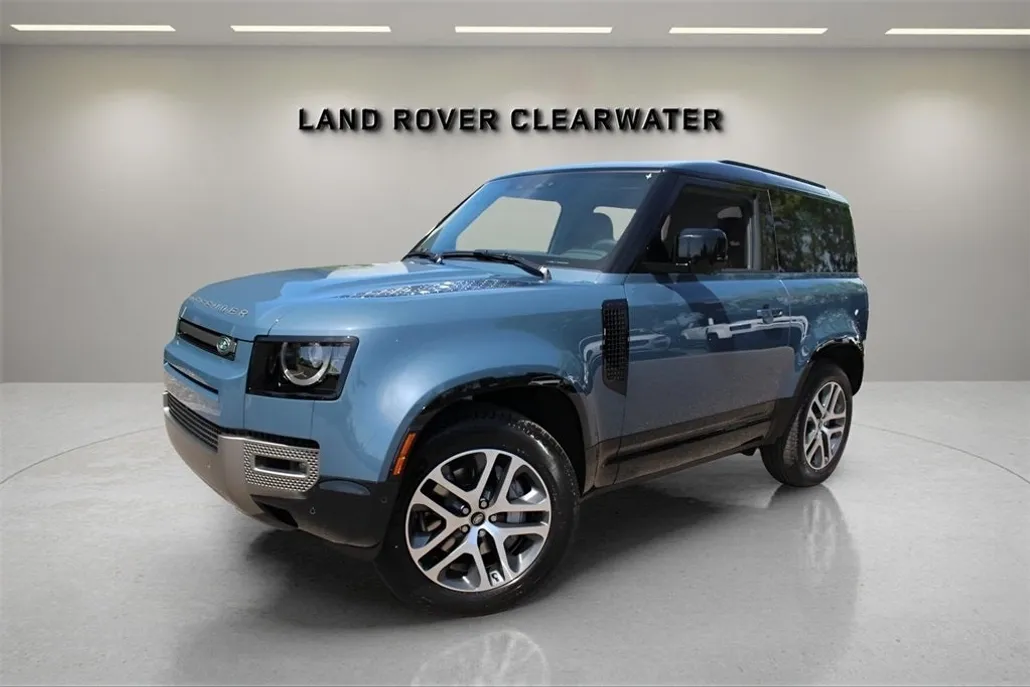 2025 Land Rover Defender 90 X-Dynamic SE photo 1