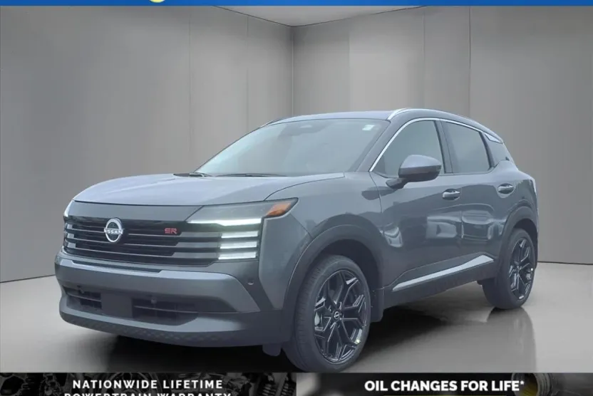 2025 Nissan Kicks SR photo 1