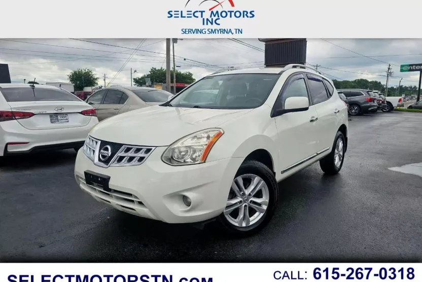 2013 Nissan Rogue SV photo 1