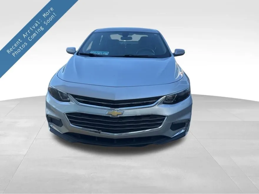 2016 Chevrolet Malibu 1LT photo 1