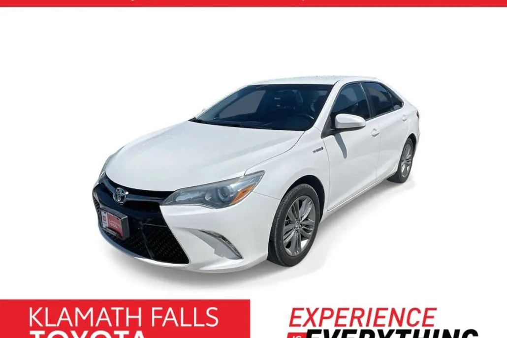 2016 Toyota Camry Hybrid SE photo 1
