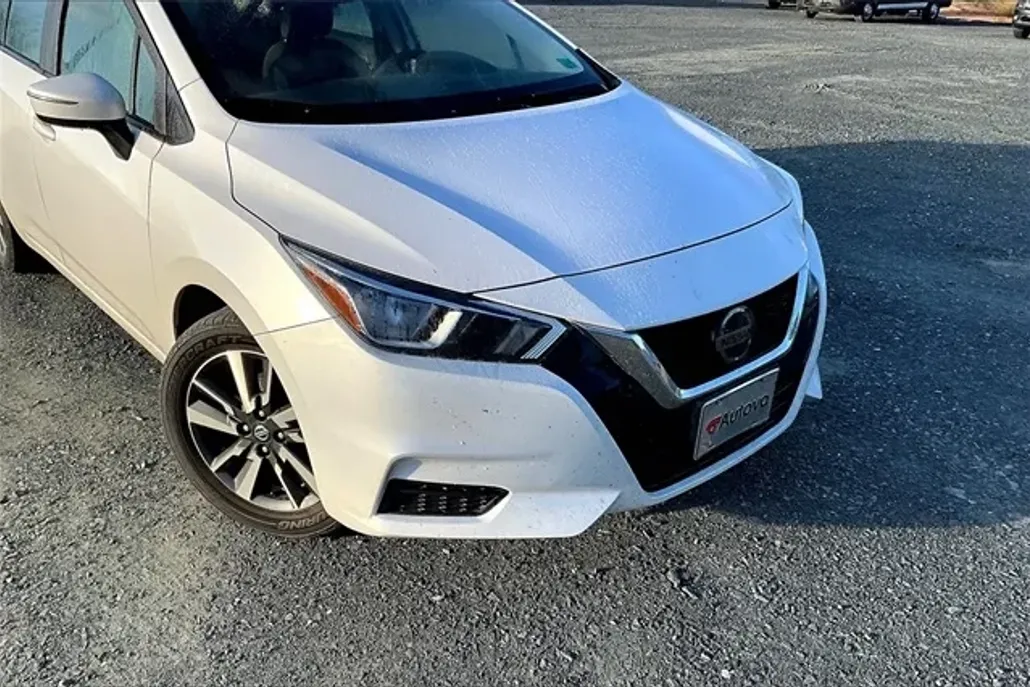 2021 Nissan Versa 1.6 SV photo 1