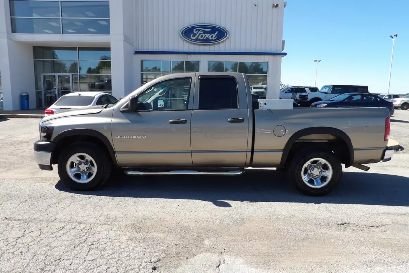 2006 Dodge Ram ST photo 1