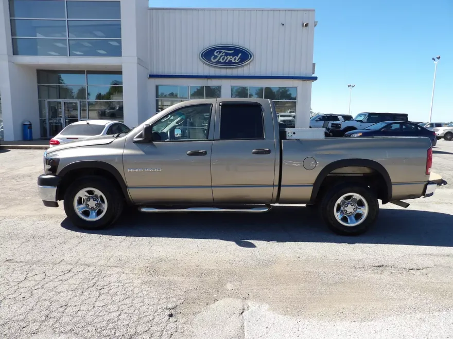 2006 Dodge Ram ST photo 1