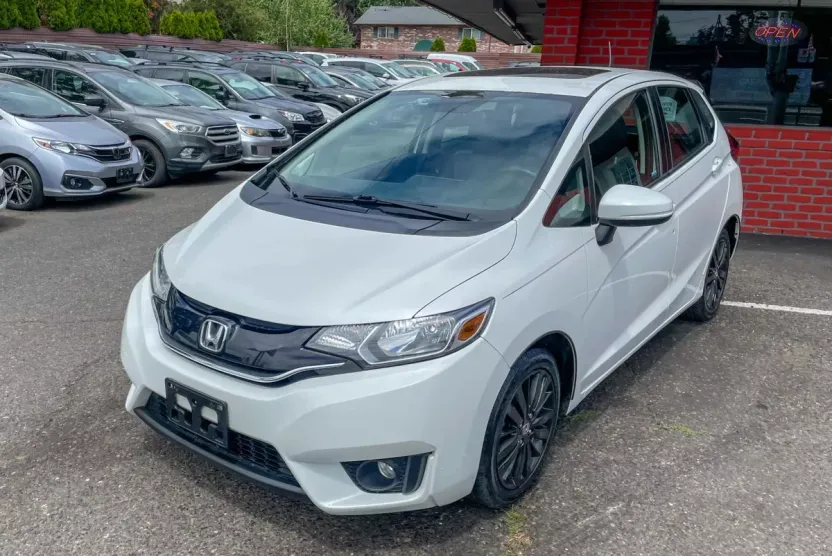 2015 Honda Fit EX photo 1