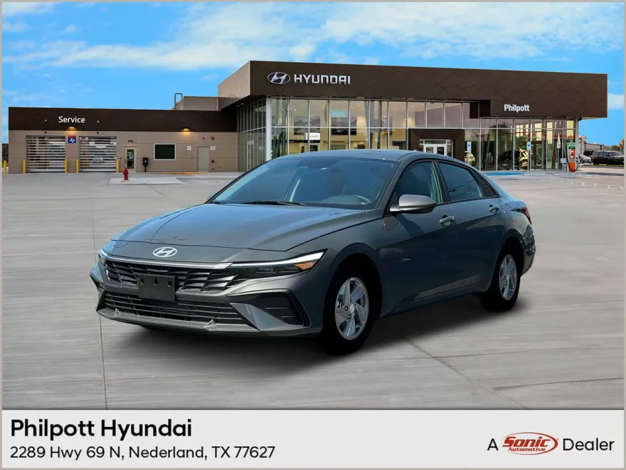 2025 Hyundai Elantra SE photo 1