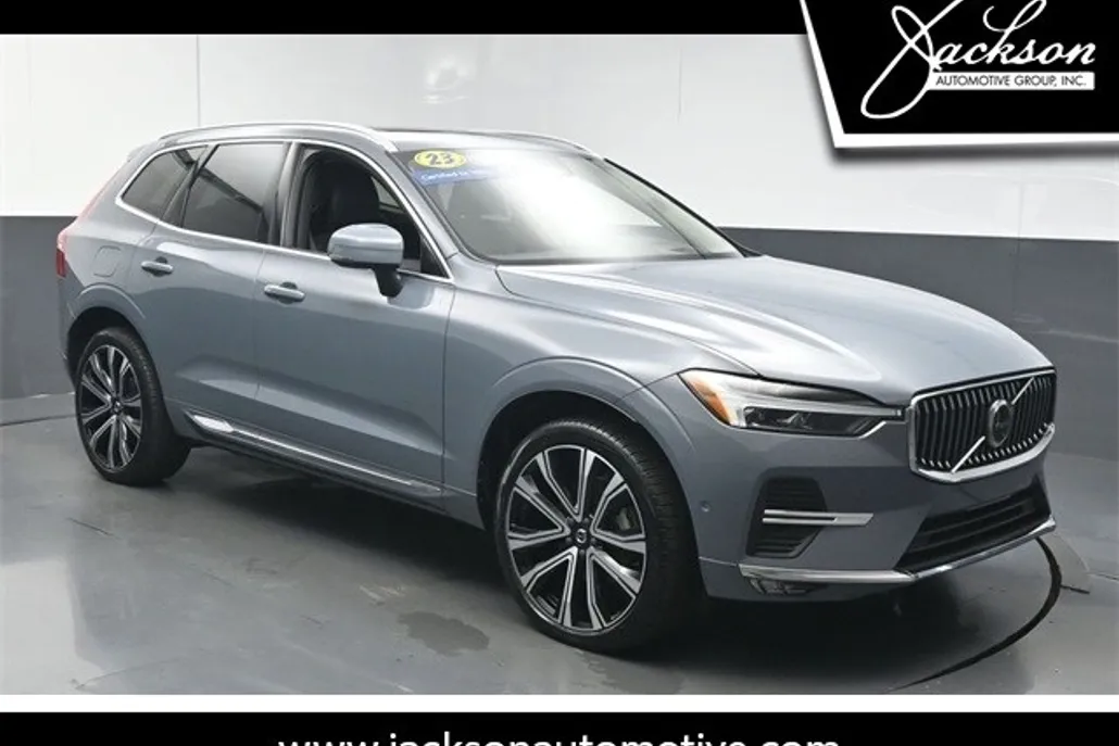 2023 Volvo XC60 B5 Ultimate photo 1