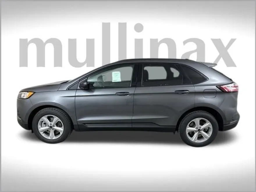 2024 Ford Edge SE photo 1