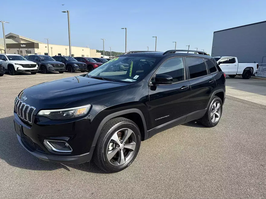 2022 Jeep Cherokee Limited photo 1